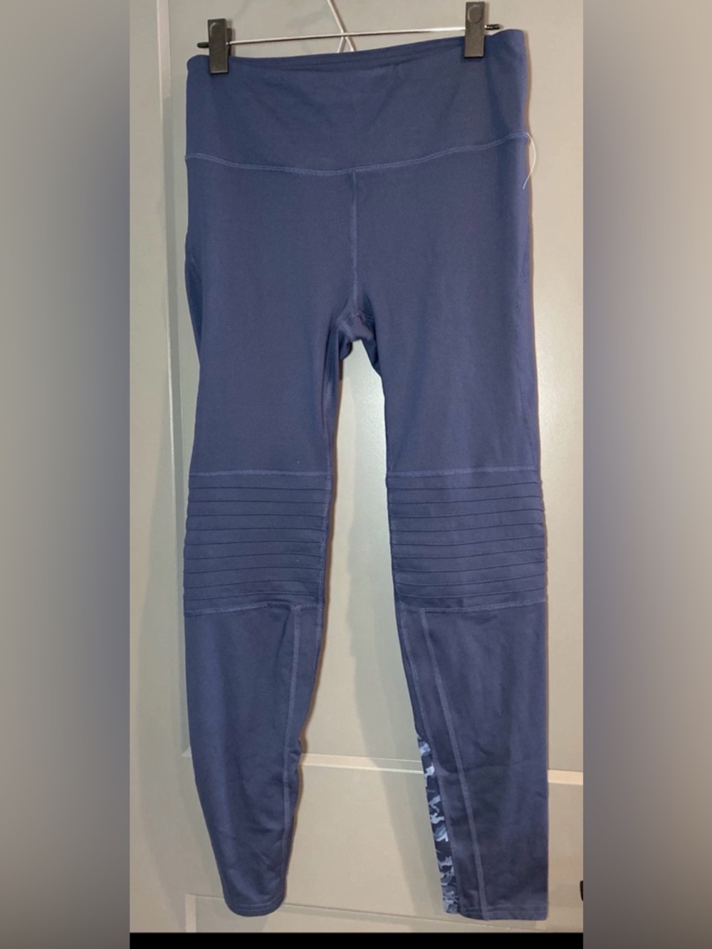 Blue Leggings Womens size XLarge Shape Activewear Midnight Camo